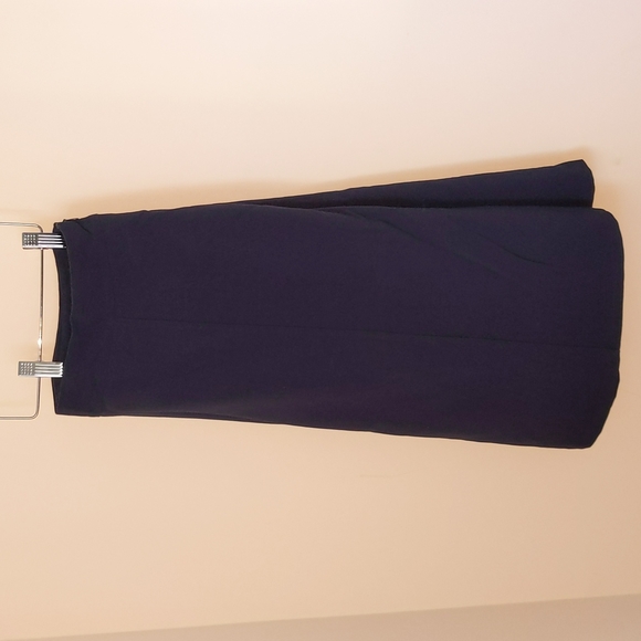 Covington Dresses & Skirts - Covington Stretch 16 Navy Blue Career Wear Skirt